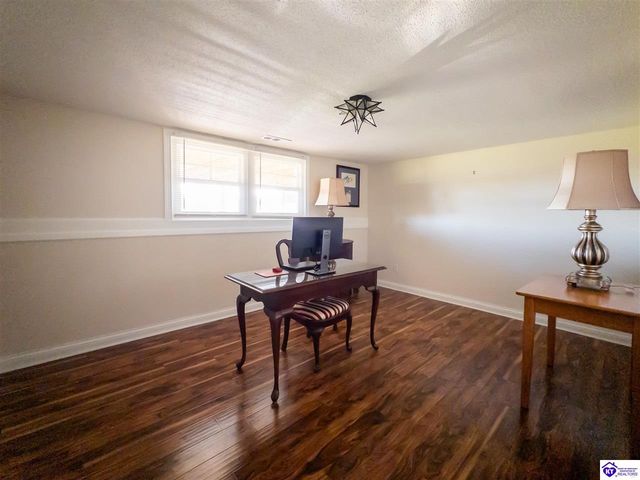 14 Fairway Drive, Elizabethtown, KY 42701