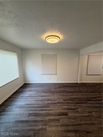 11912 Holborn Avenue, Cleveland, OH 44105