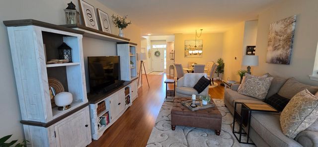 1003 Rockwell Lane, Dyer, IN 46311