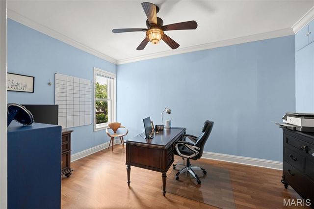 1911 Hickory Street, St Louis, MO 63104