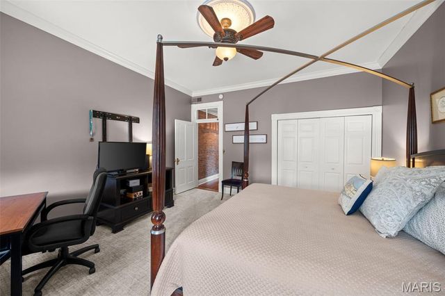 1911 Hickory Street, St Louis, MO 63104