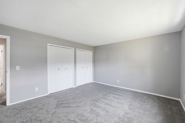 86 Stornoway Drive W, Columbus, OH 43213