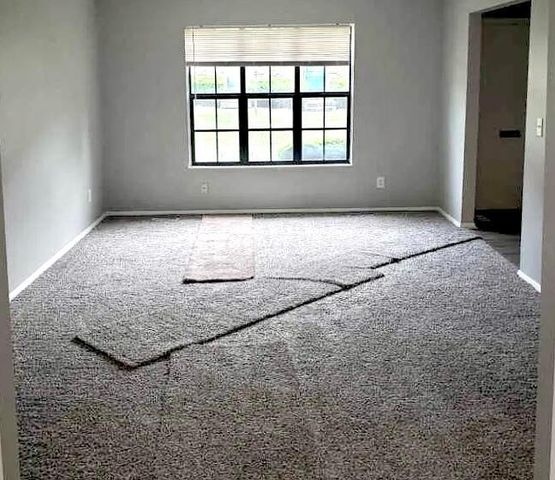86 Stornoway Drive W, Columbus, OH 43213