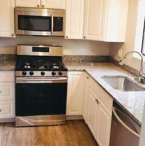 86 Stornoway Drive W, Columbus, OH 43213