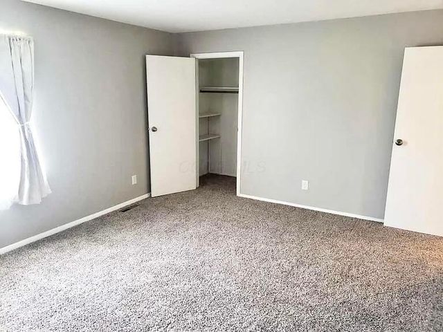 86 Stornoway Drive W, Columbus, OH 43213