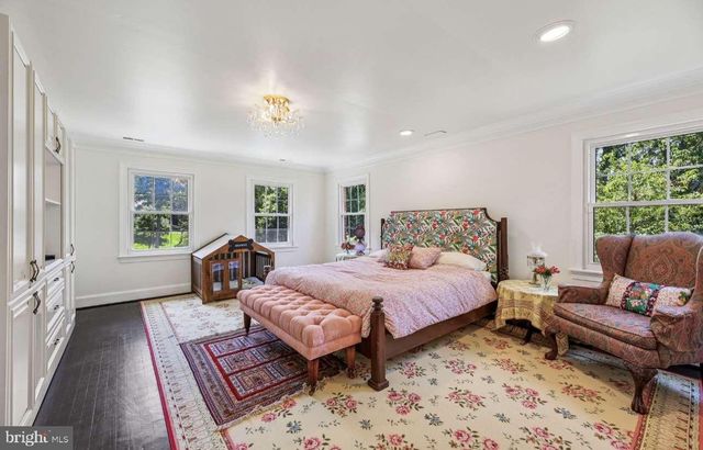 10900 TARA RD, Rockville, MD 20854