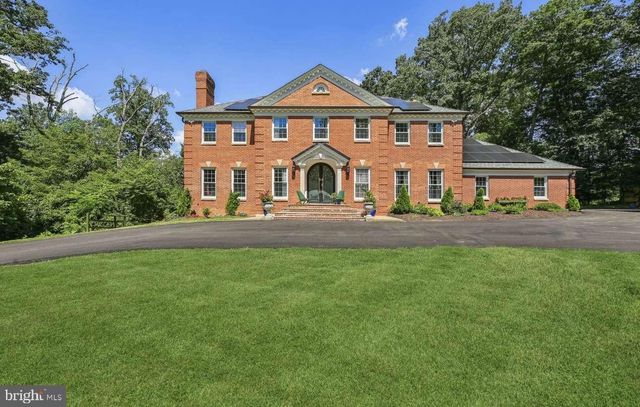 10900 TARA RD, Rockville, MD 20854