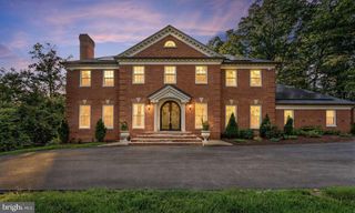 10900 TARA RD, Rockville, MD 20854