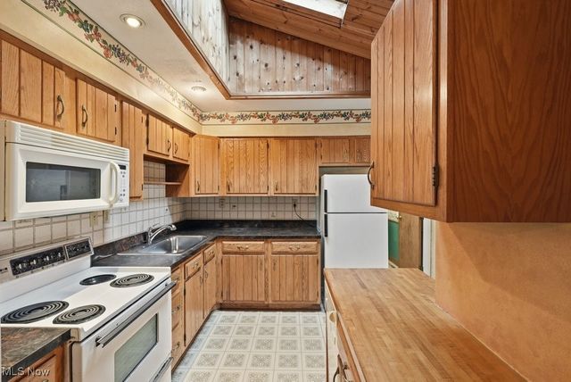 211 Mckinney Boulevard, Kent, OH 44240