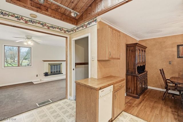 211 Mckinney Boulevard, Kent, OH 44240