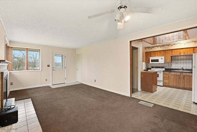 211 Mckinney Boulevard, Kent, OH 44240