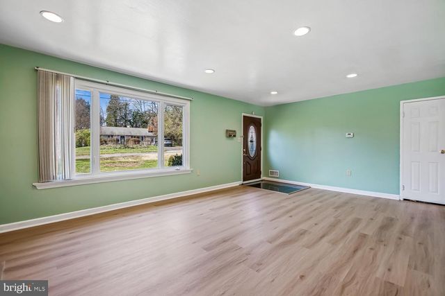 3610 PARKLANE RD, Fairfax, VA 22030