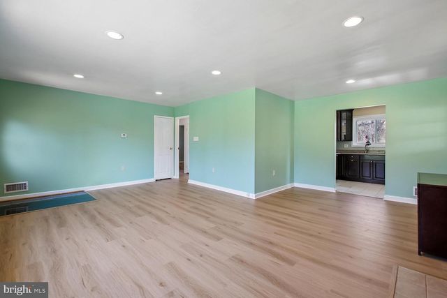 3610 PARKLANE RD, Fairfax, VA 22030