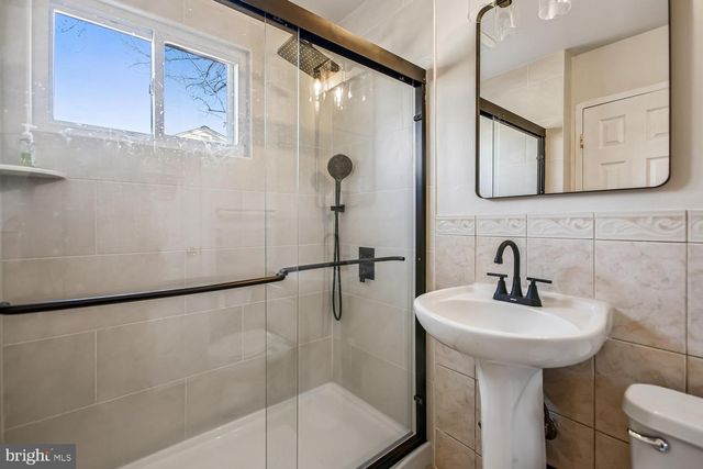 3610 PARKLANE RD, Fairfax, VA 22030