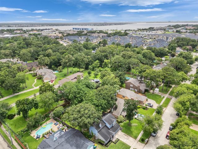 2605 Sawyer Drive, Seabrook, TX 77586
