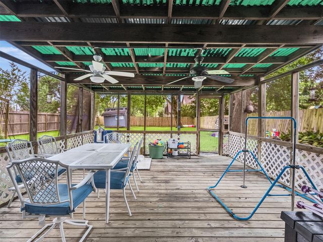2605 Sawyer Drive, Seabrook, TX 77586