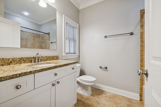 2110 Acklen Ave Apt 105, Nashville, TN 37212