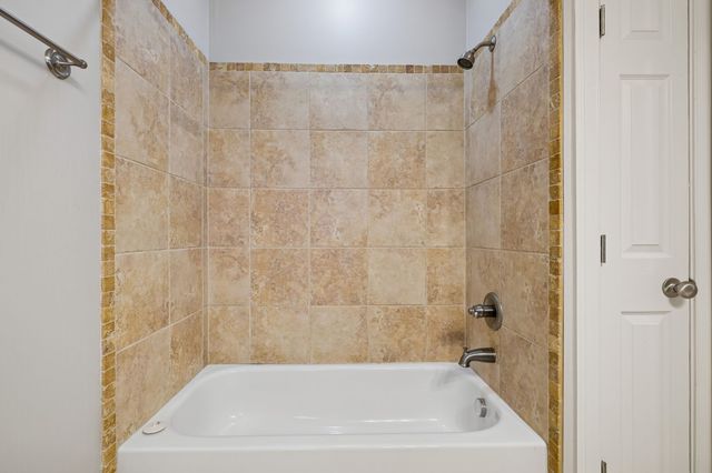 2110 Acklen Ave Apt 105, Nashville, TN 37212