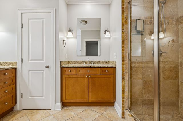 2110 Acklen Ave Apt 105, Nashville, TN 37212