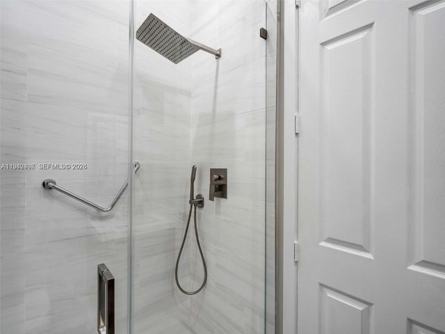963 S Harbor View S, Hollywood, FL 33019