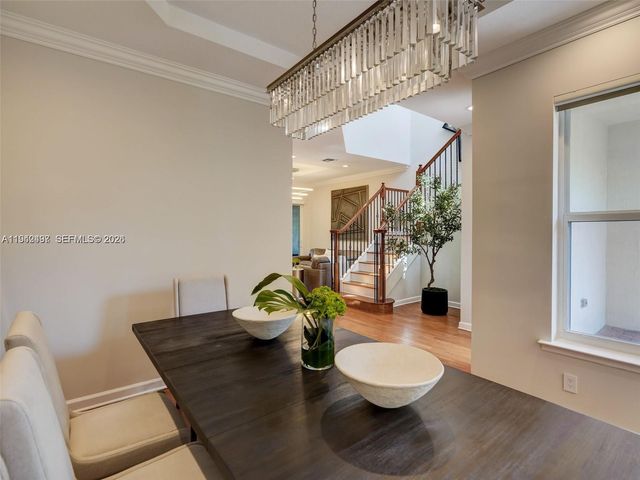 963 S Harbor View S, Hollywood, FL 33019