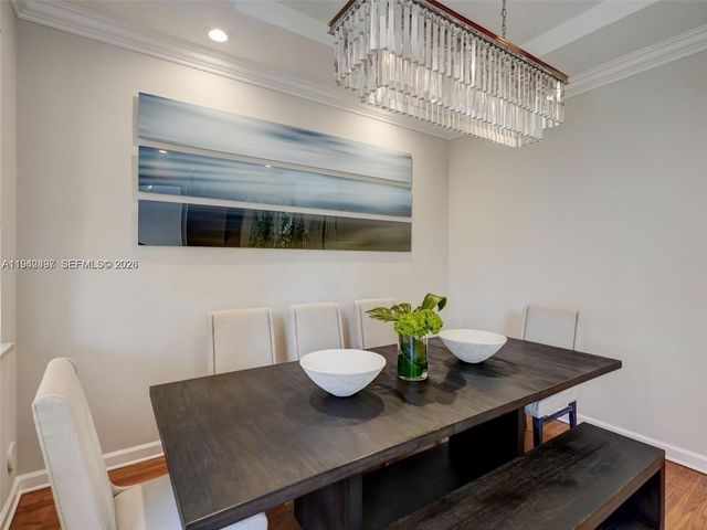 963 S Harbor View S, Hollywood, FL 33019