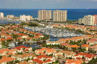 963 S Harbor View S, Hollywood, FL 33019