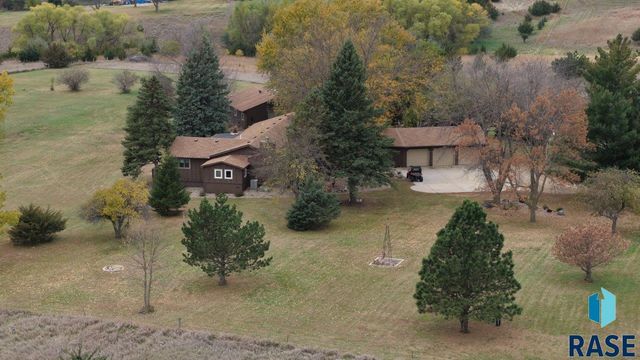 8701 E Maple St Street, Brandon, SD 57005