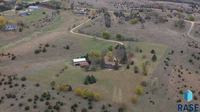 8701 E Maple St Street, Brandon, SD 57005