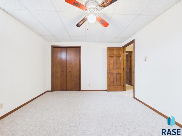 8701 E Maple St Street, Brandon, SD 57005