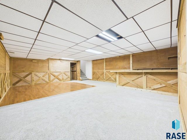 8701 E Maple St Street, Brandon, SD 57005