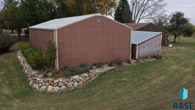 8701 E Maple St Street, Brandon, SD 57005