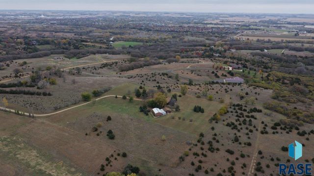 8701 E Maple St Street, Brandon, SD 57005