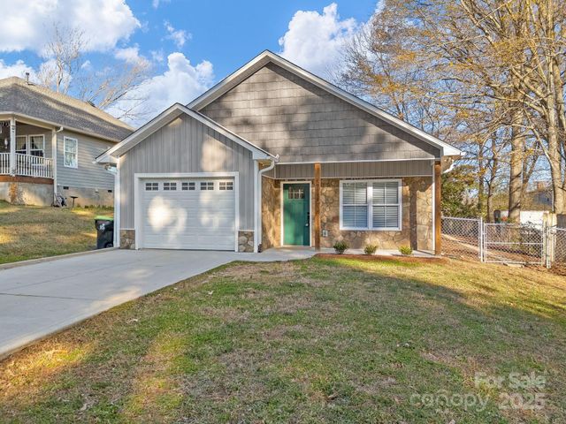 409 S Lyles Avenue, Landrum, SC 29356
