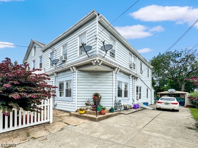 716 E Grand Ave, Rahway City, NJ 07065