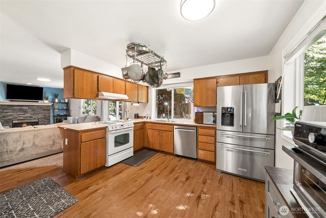 7624 52nd Avenue E, Tacoma, WA 98443