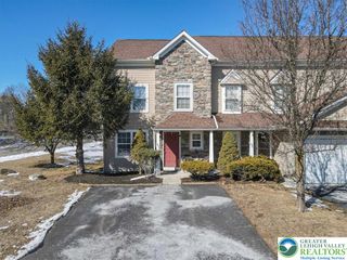 59 Lower Ridge View Circle, Middle Smithfield Twp, PA 18302
