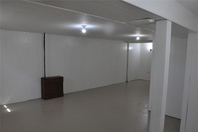 1208 38th Street SE, Cedar Rapids, IA 52403