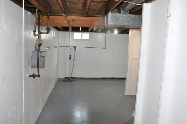 1208 38th Street SE, Cedar Rapids, IA 52403