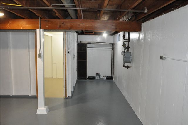 1208 38th Street SE, Cedar Rapids, IA 52403