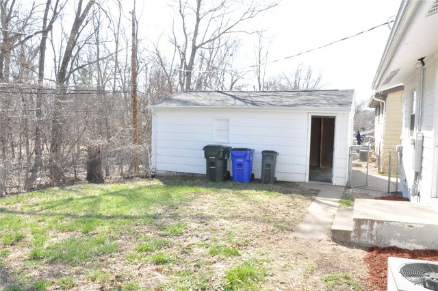 1208 38th Street SE, Cedar Rapids, IA 52403