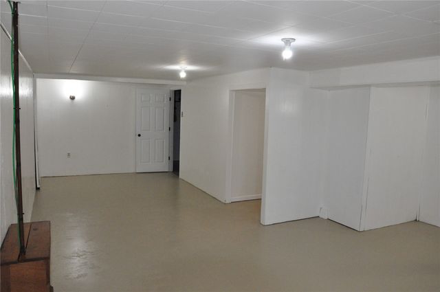 1208 38th Street SE, Cedar Rapids, IA 52403