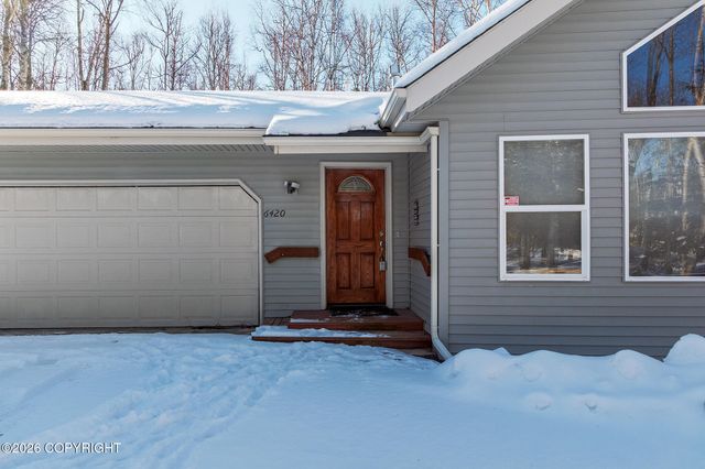6420 W Commadore Lane, Wasilla, AK 99623