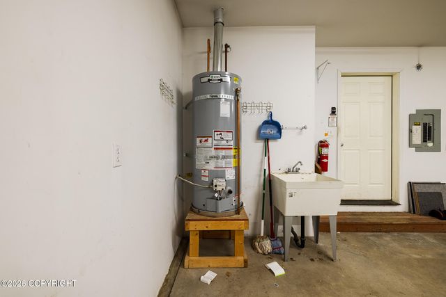 6420 W Commadore Lane, Wasilla, AK 99623