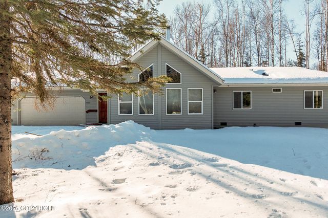 6420 W Commadore Lane, Wasilla, AK 99623