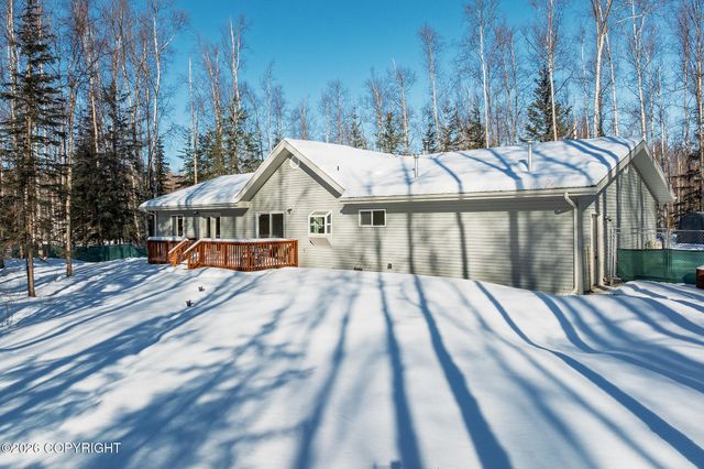 6420 W Commadore Lane, Wasilla, AK 99623