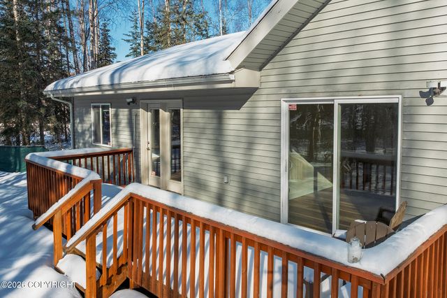 6420 W Commadore Lane, Wasilla, AK 99623