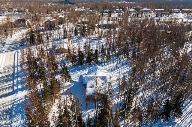 6420 W Commadore Lane, Wasilla, AK 99623