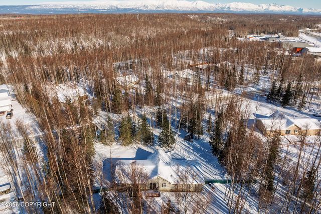 6420 W Commadore Lane, Wasilla, AK 99623