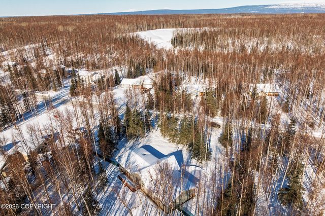 6420 W Commadore Lane, Wasilla, AK 99623